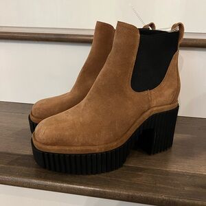 Gianni Bini Platform Boots